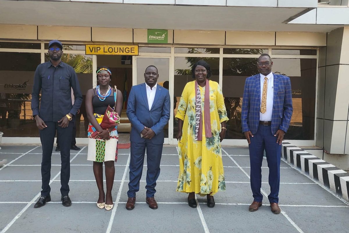 Reception of Federal Minister for Peace That Raised More Questions Than Answers.